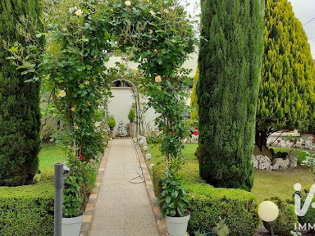 Vente Maison 6 pièces 204 m2 Gurgy