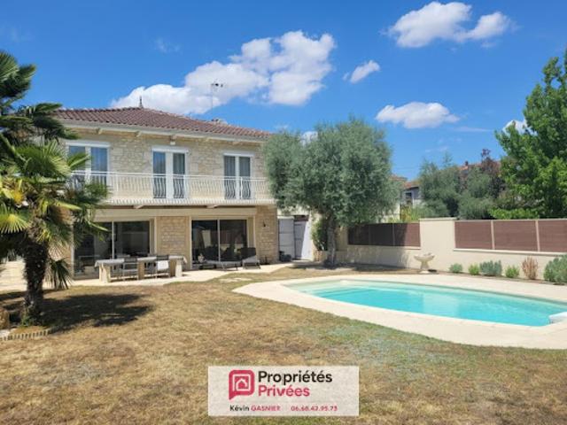 Vente Maison 6 pièces 204 m2 Gond Pontouvre