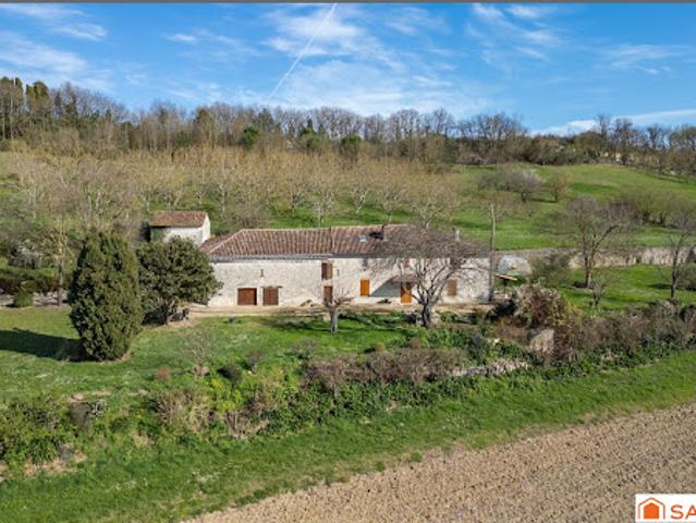 Vente Maison 6 pièces 205 m2 Galapian