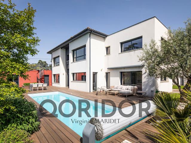 Vente Maison 6 pièces 205 m2 Tournefeuille