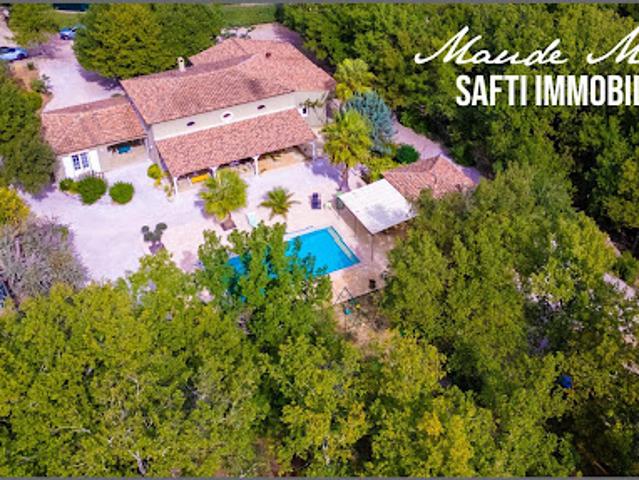 Vente Maison 6 pièces 206 m2 Besse sur Issole