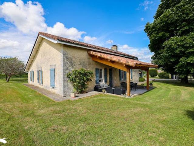 Vente Maison 6 pièces 207 m2 Challignac