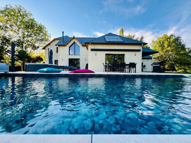 Vente Maison 6 pièces 208 m2 Roussennac