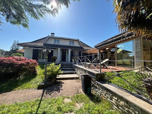 Vente Maison 6 pièces 200 m2 Morestel