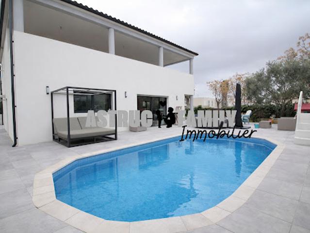 Vente Maison 6 pièces 200 m2 Aigues Mortes