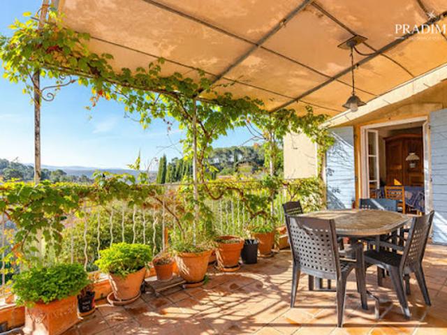 Vente Maison 6 pièces 200 m2 Aix en Provence