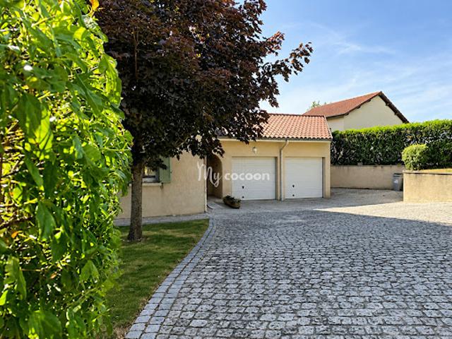 Vente Maison 6 pièces 200 m2 Amberieu en bugey