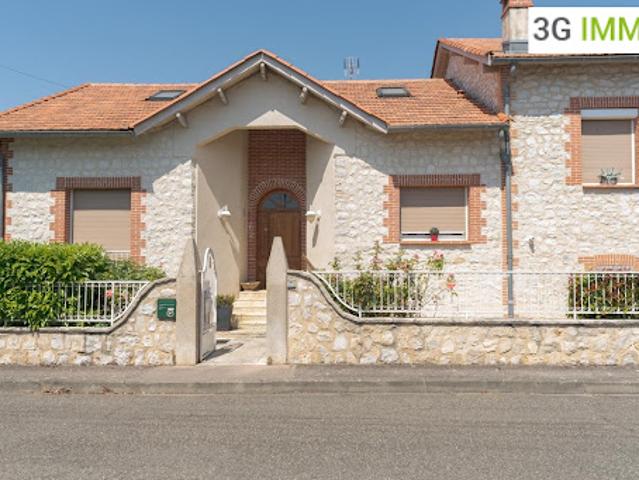Vente Maison 6 pièces 200 m2 Caussade