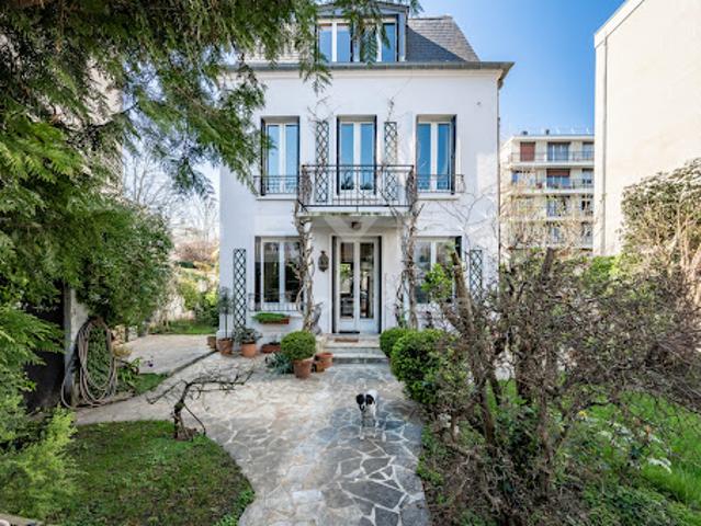 Vente Maison 6 pièces 200 m2 Saint Maurice