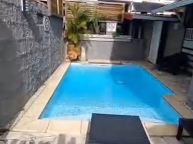 Vente Maison 6 pièces 200 m2 Saint esprit