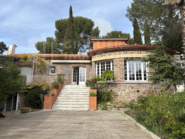 Vente Maison 6 pièces 200 m2 Saint raphael