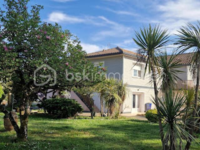 Vente Maison 6 pièces 200 m2 Saint Vincent de Paul