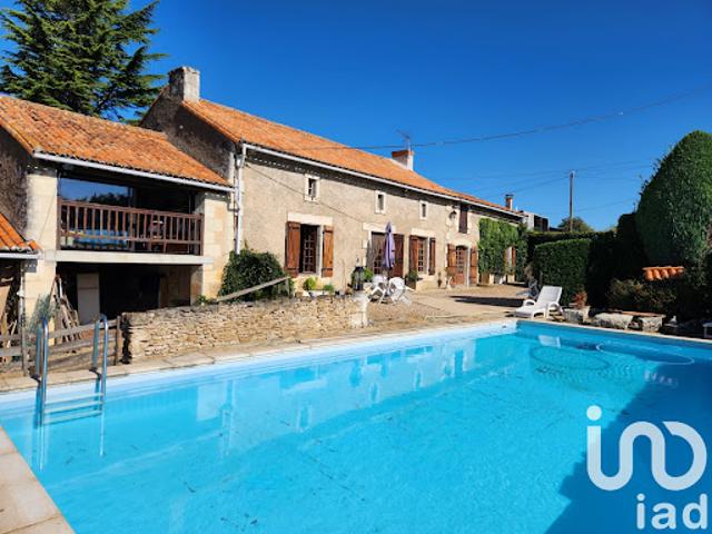 Vente Maison 6 pièces 200 m2 Thurageau