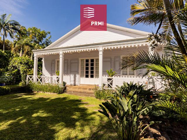 Vente Maison 6 pièces 201 m2 Saint Denis