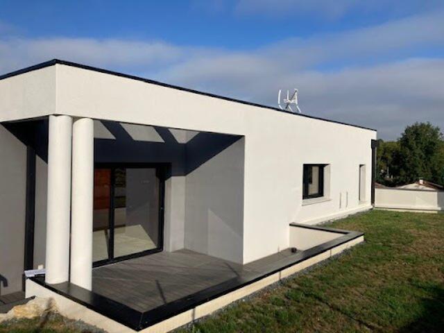 Vente Maison 6 pièces 202 m2 Saintes