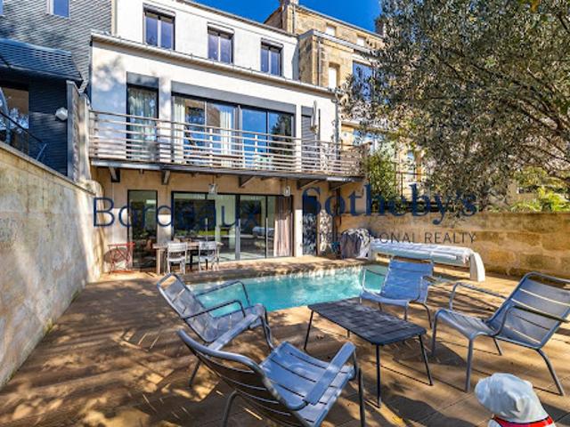 Vente Maison 6 pièces 203 m2 Bordeaux