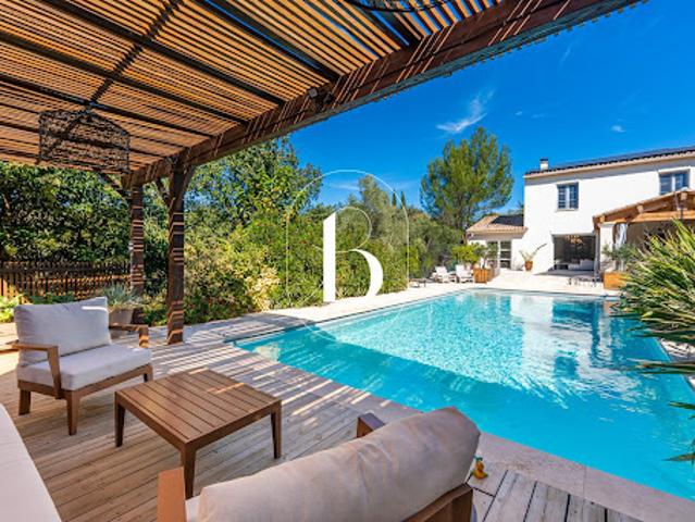 Vente Maison 6 pièces 203 m2 Uzès