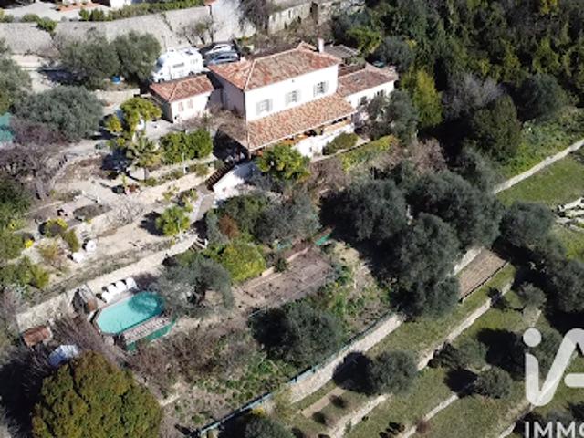 Vente Maison 6 pièces 214 m2 Montauroux