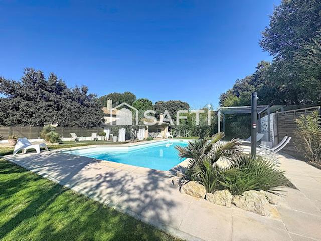Vente Maison 8 pièces 215 m2 Bédarrides