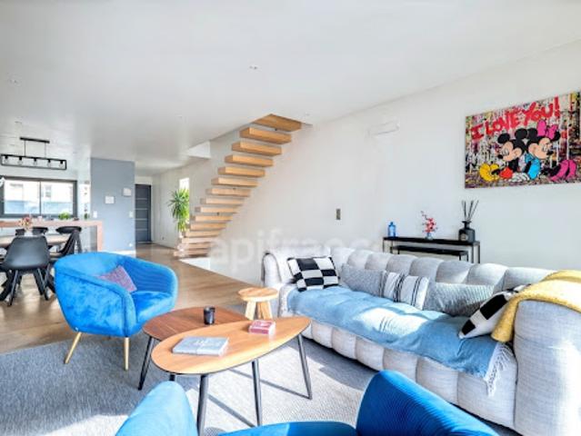 Vente Maison 6 pièces 215 m2 Fontenay sous Bois