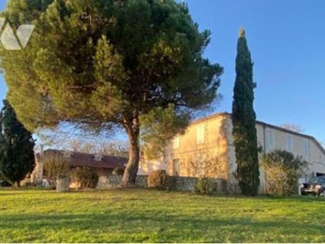 Vente Maison 6 pièces 215 m2 Saint Jean le Comtal