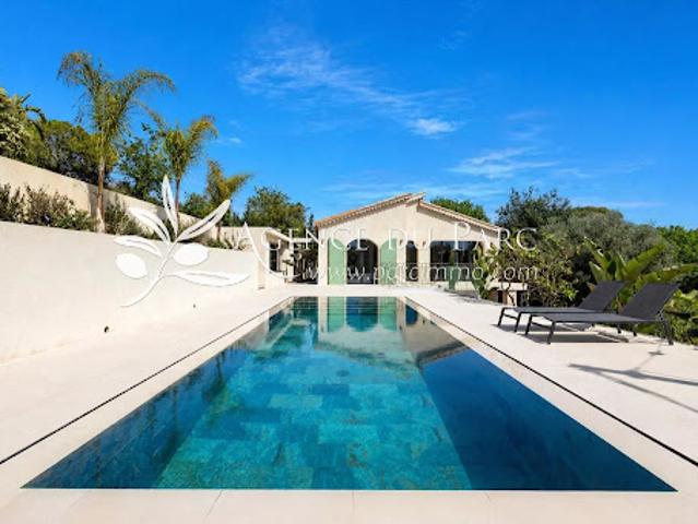 Vente Maison 6 pièces 216 m2 Antibes
