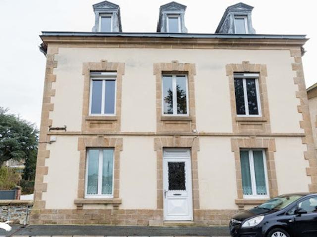 Vente Maison 6 pièces 216 m2 Bourganeuf