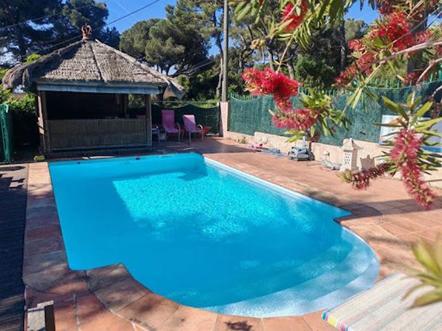 Vente Maison 6 pièces 216 m2 Hyeres