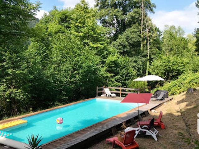 Vente Maison 6 pièces 217 m2 Montanges