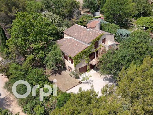 Vente Maison 6 pièces 218 m2 Aubagne