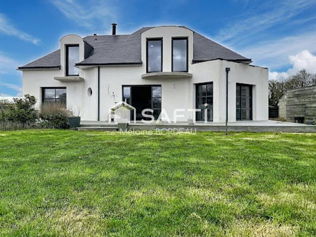 Vente Maison 6 pièces 218 m2 Plumergat