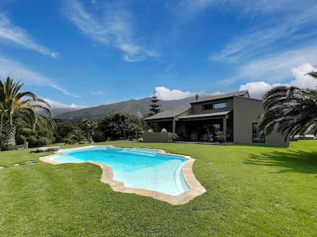 Vente Maison 6 pièces 218 m2 Saint Florent