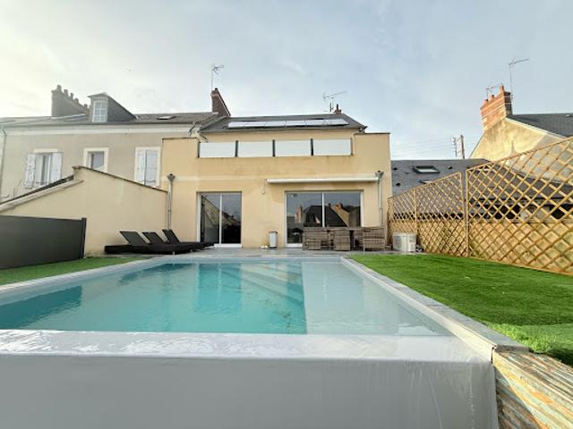 Vente Maison 6 pièces 210 m2 Bourges
