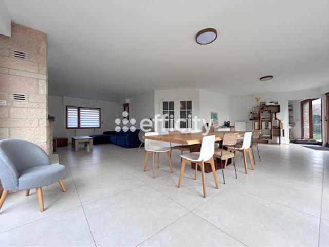 Vente Maison 6 pièces 210 m2 Halluin