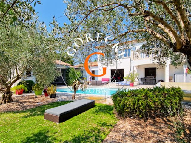 Vente Maison 6 pièces 210 m2 Uzès