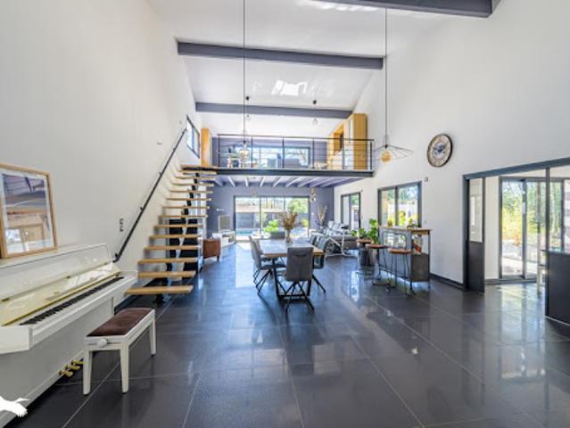Vente Maison 6 pièces 212 m2 Mios
