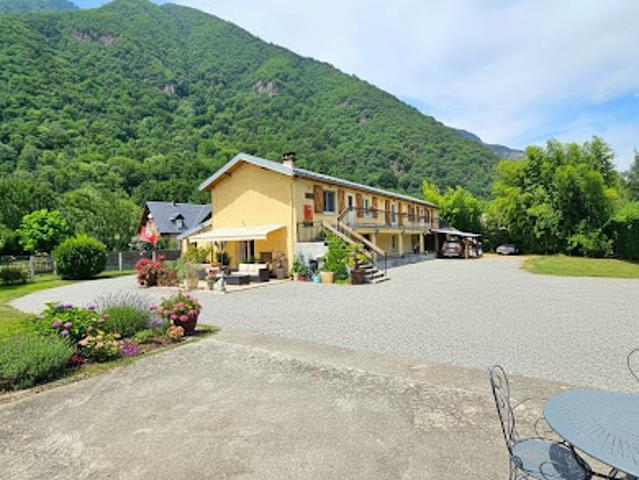 Vente Maison 6 pièces 212 m2 Bagneres de luchon