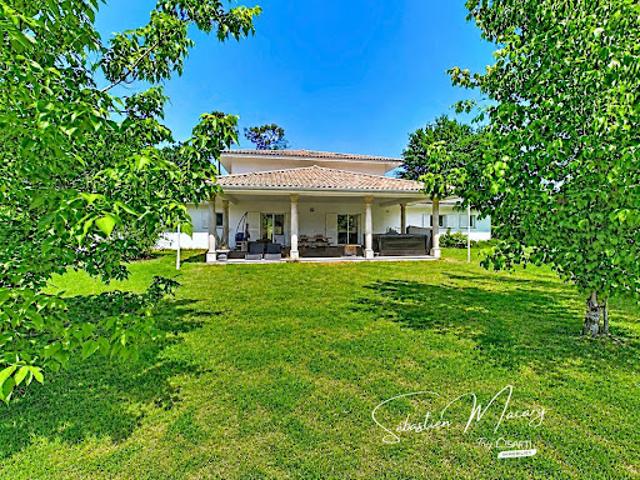 Vente Maison 6 pièces 213 m2 Le Taillan Médoc