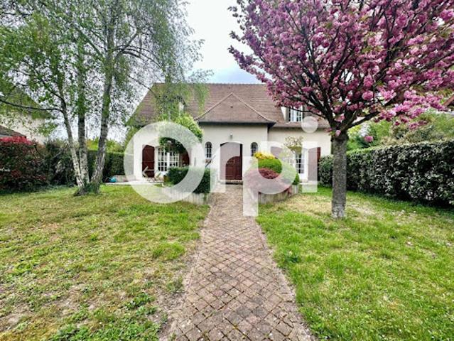 Vente Maison 6 pièces 178 m2 Sainte genevieve des bois
