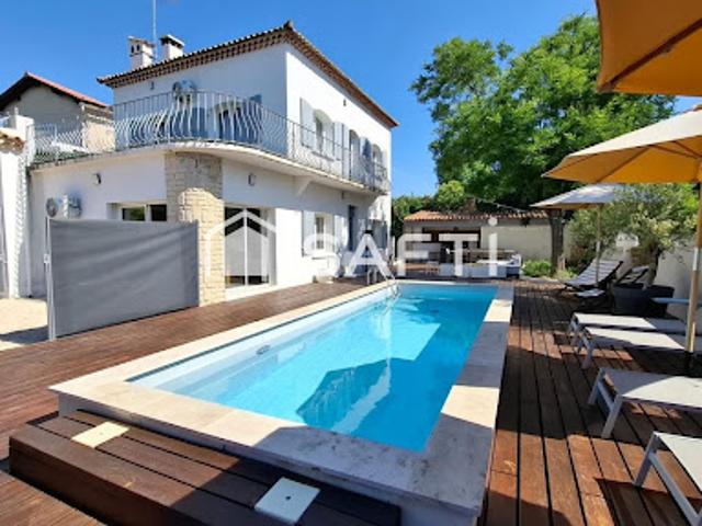 Vente Maison 6 pièces 224 m2 Aubagne