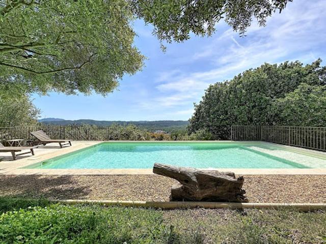 Vente Maison 6 pièces 225 m2 Montauroux