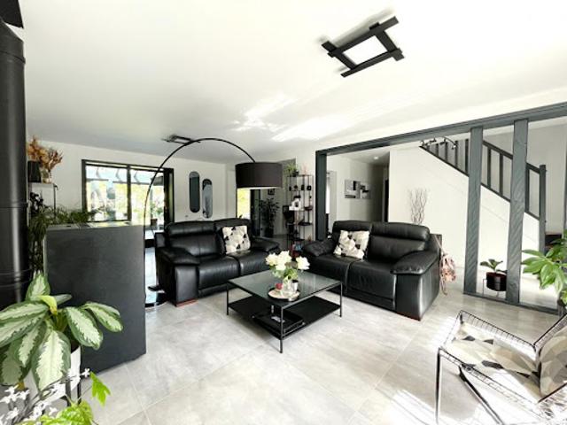 Vente Maison 6 pièces 226.76 m2 Montigny les cormeilles