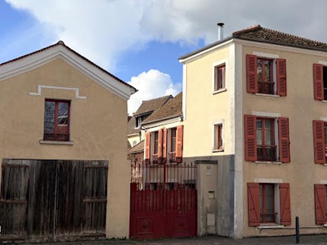 Vente Maison 6 pièces 227 m2 Villiers le Bel