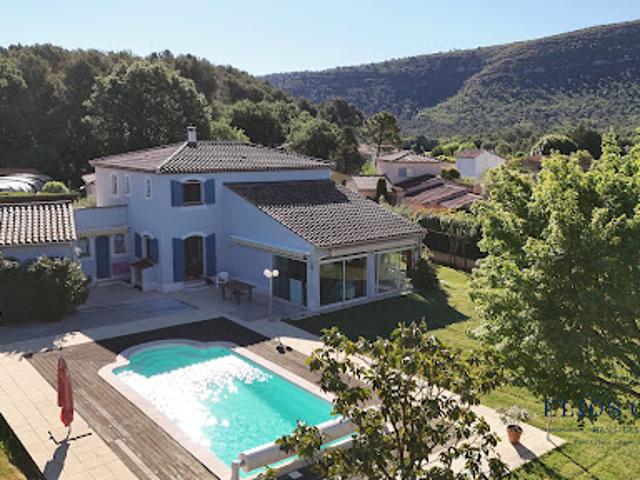 Vente Maison 6 pièces 220 m2 Nans les Pins