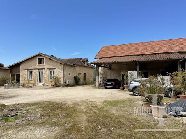 Vente Maison 6 pièces 220 m2 Antonne et Trigonant
