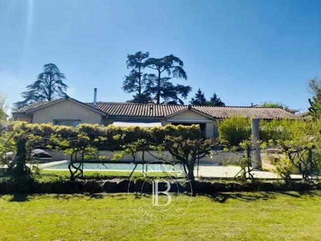 Vente Maison 6 pièces 220 m2 Grézieu la Varenne