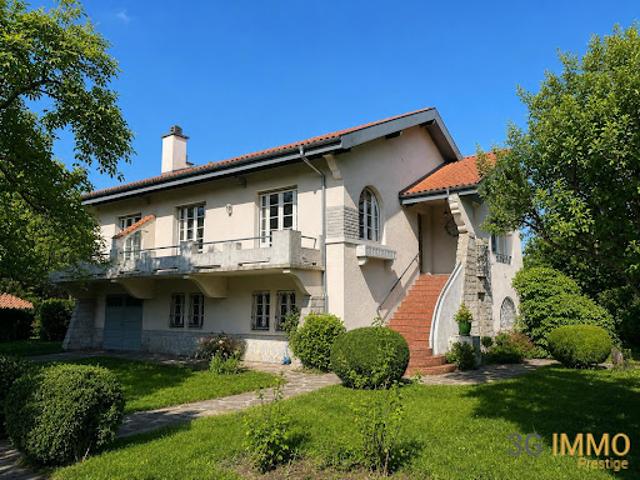 Vente Maison 6 pièces 220.45 m2 Pau