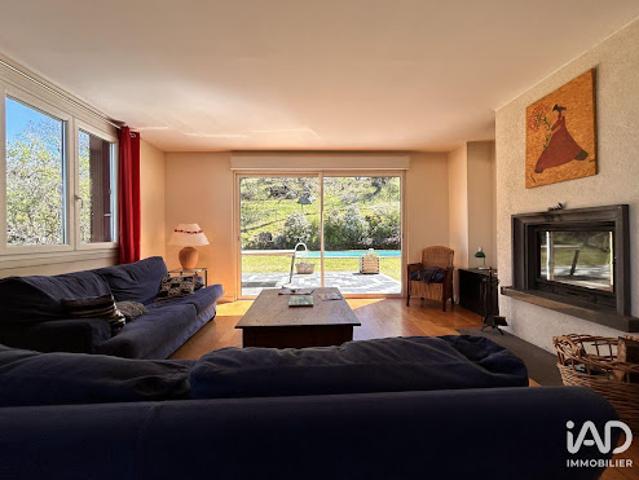 Vente Maison 6 pièces 222 m2 Chanat la Mouteyre