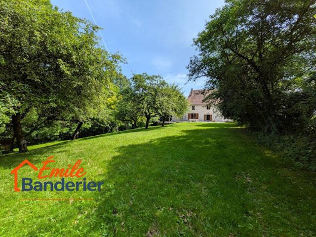 Vente Maison 6 pièces 234 m2 Barésia sur l'Ain