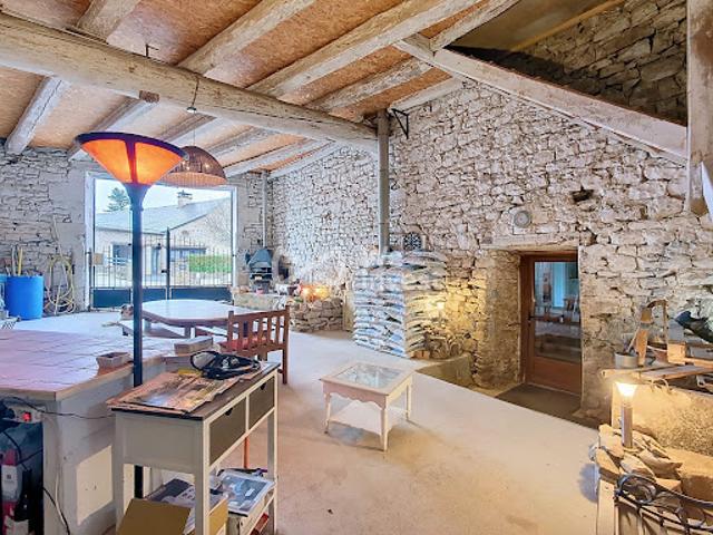 Vente Maison 6 pièces 235 m2 Sévérac le Château